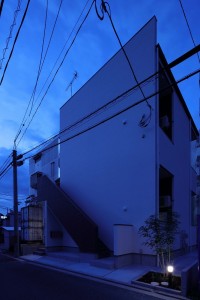 04